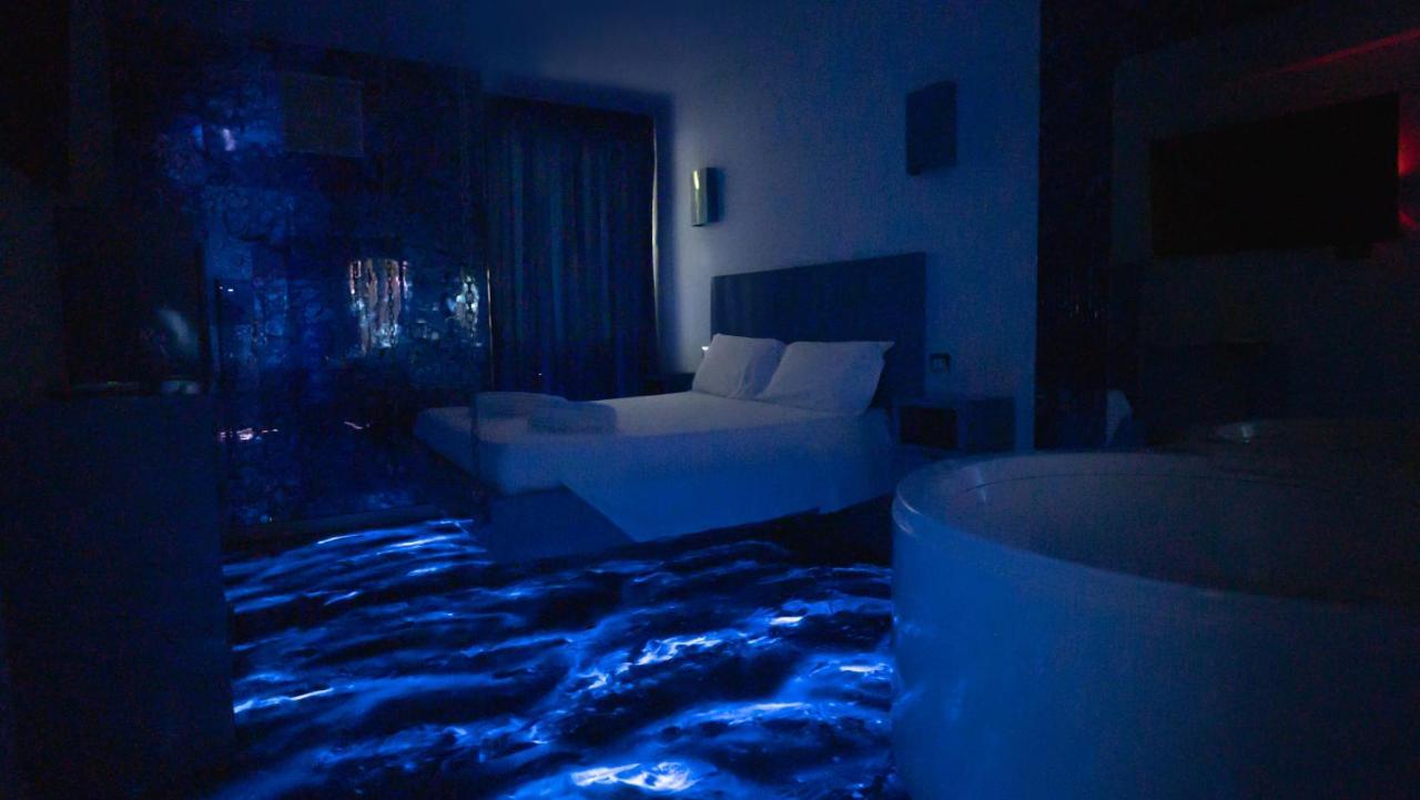 Deluxe Double Room with Spa Bath,1089176518:JPEG