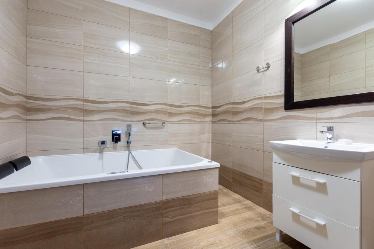 Apartment mit 1 Schlafzimmer und Whirlpool