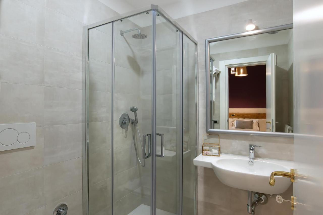 Superior Double or Twin Room,1012167826:JPEG