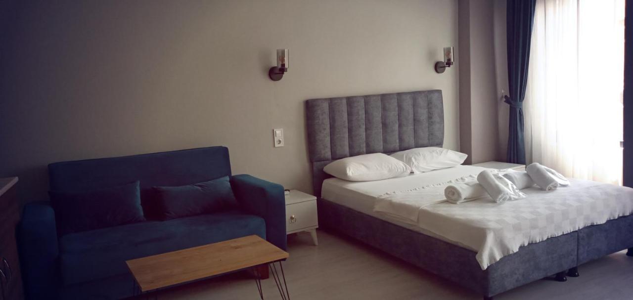 Family Room,978695164:JPEG