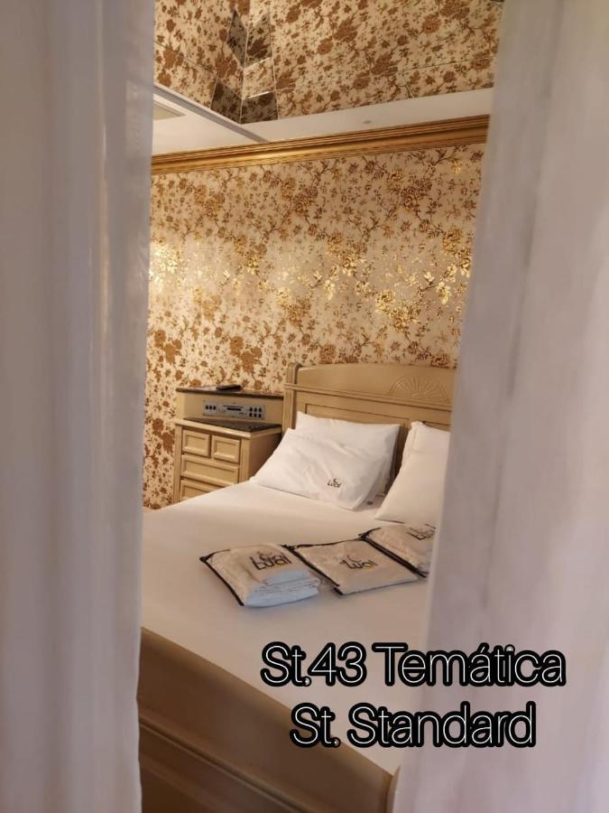 Standard Suite,1030800679:JPEG