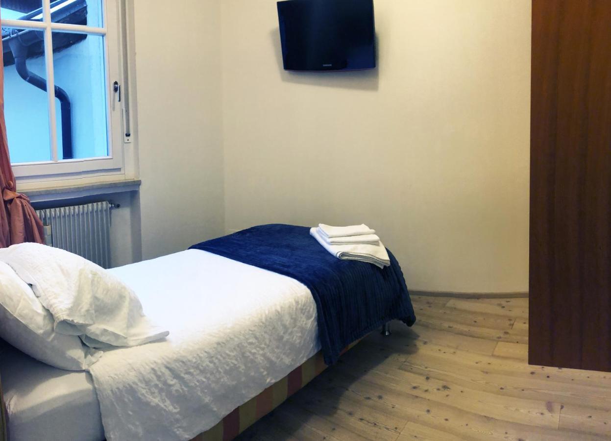 Single Room Balcony,1043527333:JPEG