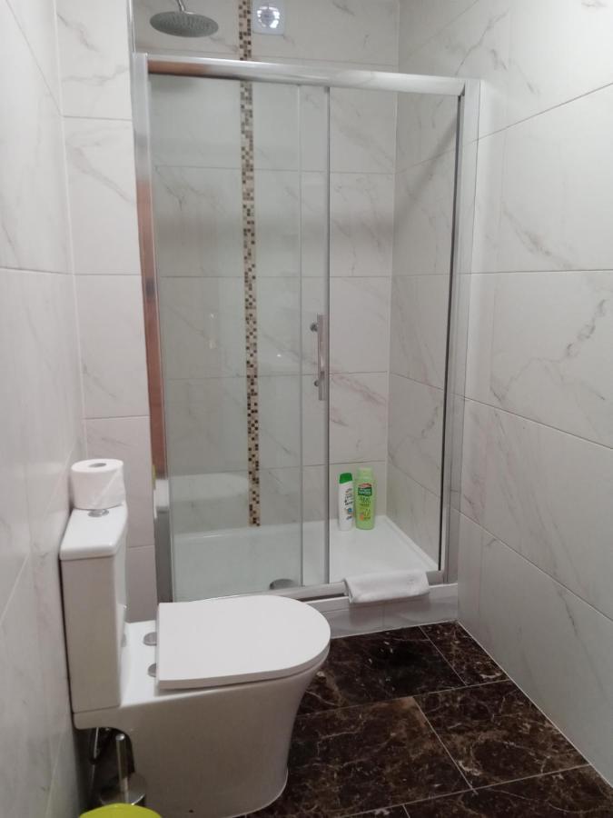 Family Room,1055615146:JPEG