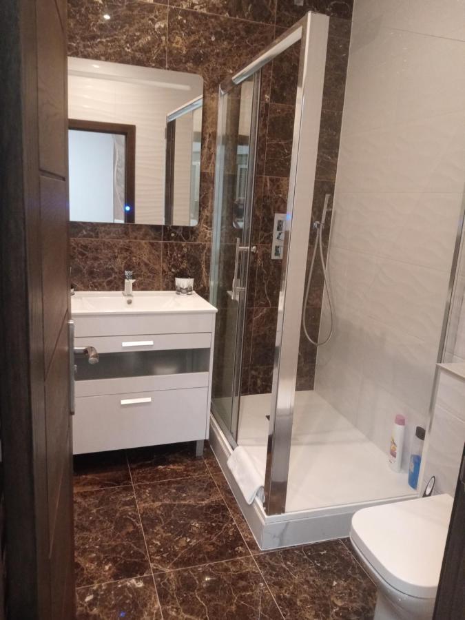 Deluxe Queen Room,1607728919:JPEG