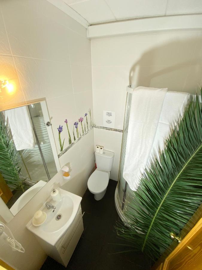 Standard Single Room with Shower,1078938358:JPEG