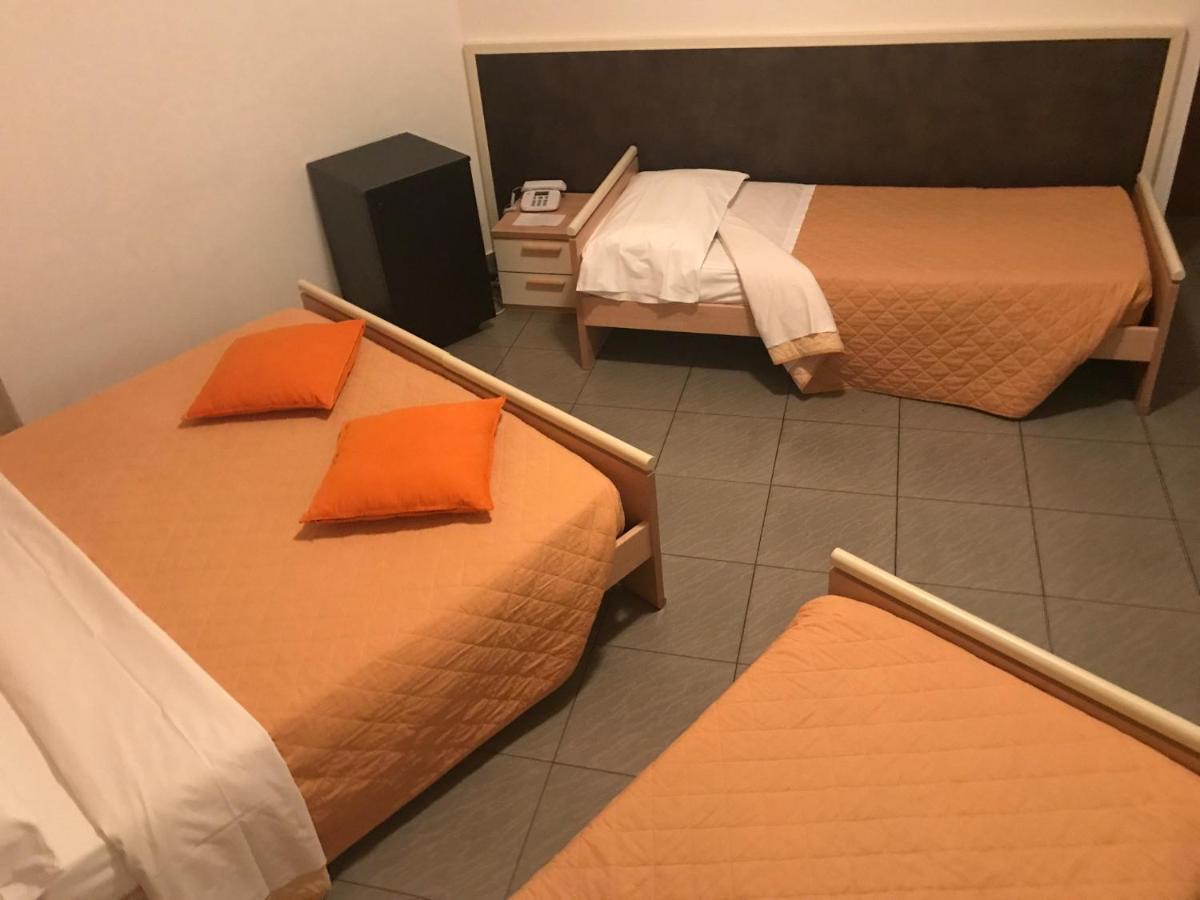 Quadruple Room,664720506:JPEG