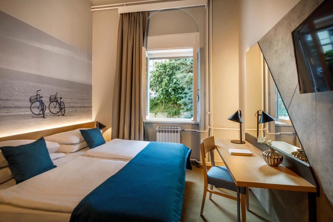 Standard Single Room,1278755980:JPEG