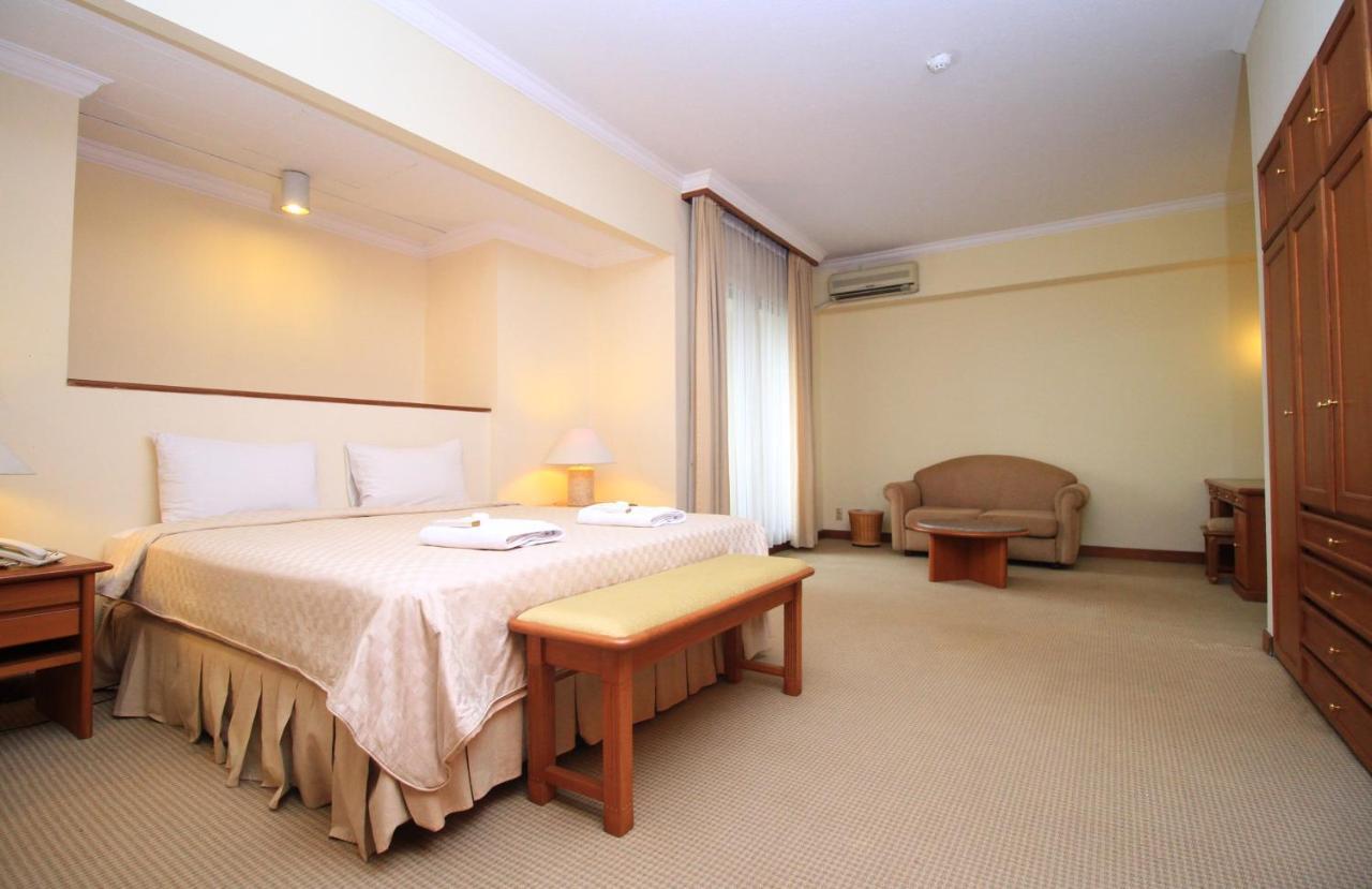 Two-Bedroom Apartment,1213140265:JPEG