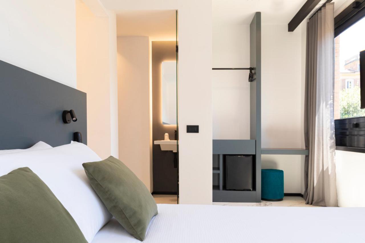 Standard Double Room,1124417406:JPEG