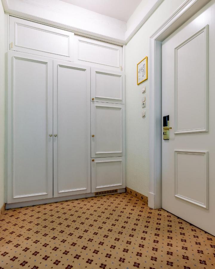 Junior Suite,1529734612:JPEG