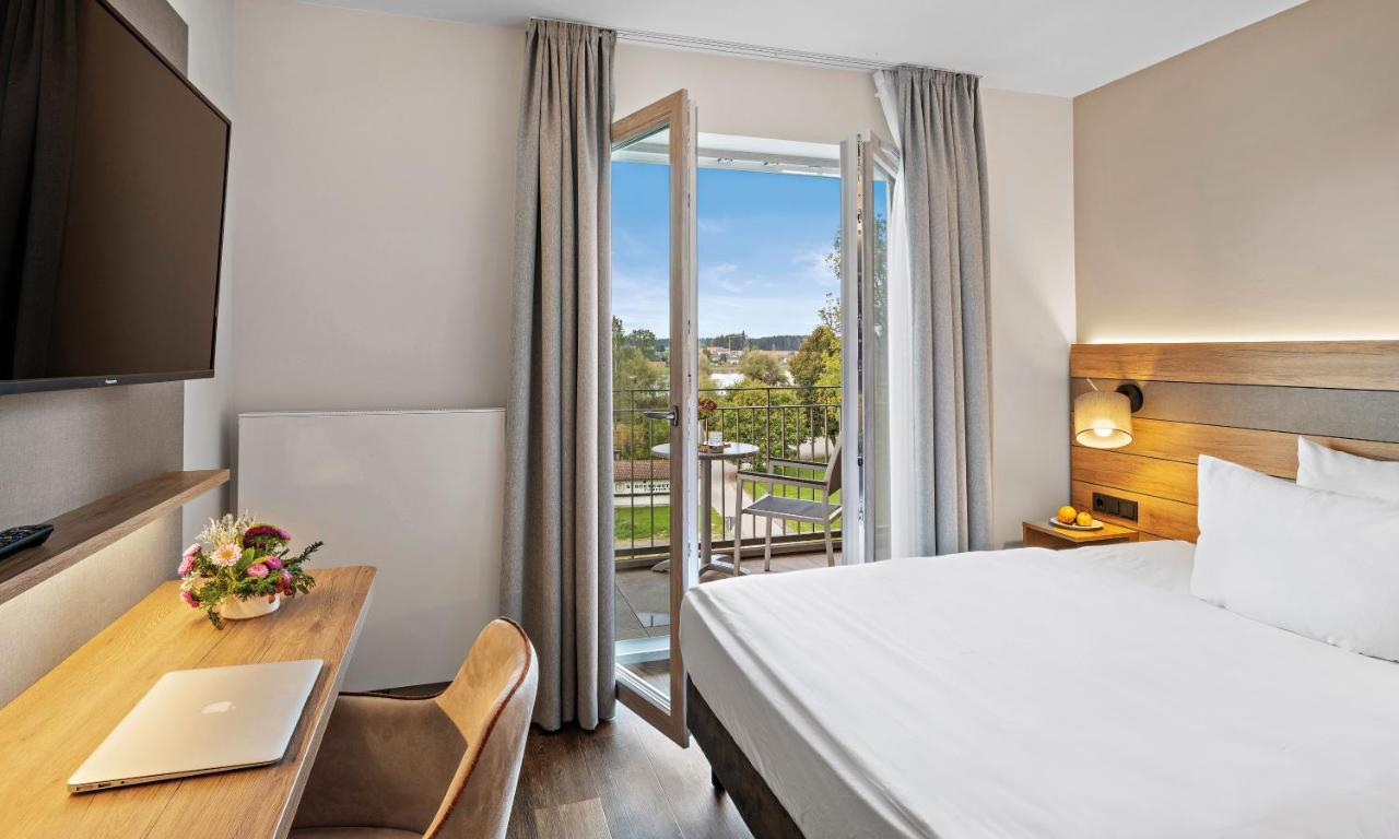 Deluxe Single Room Balcony,1550034046:JPEG