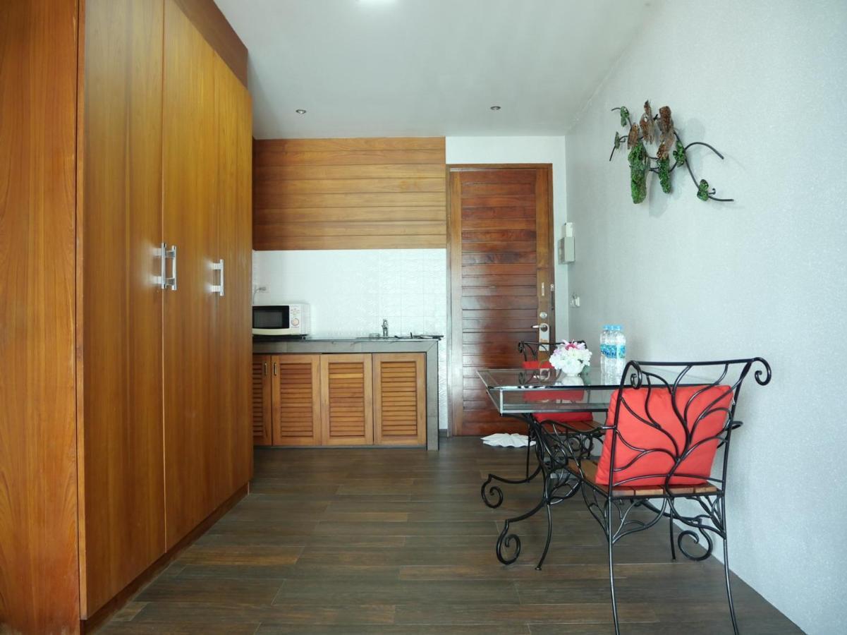 Double Room with Balcony and Sea View,1161230931:JPEG