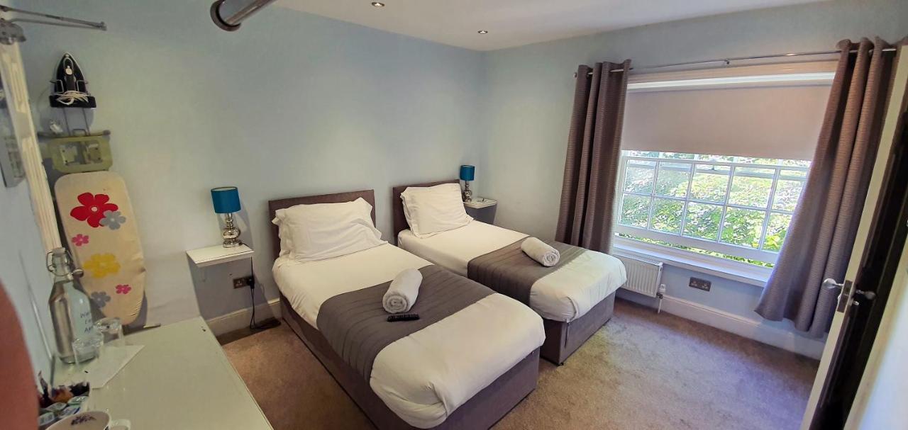 Twin Room with Private Bathroom,1527757078:JPEG