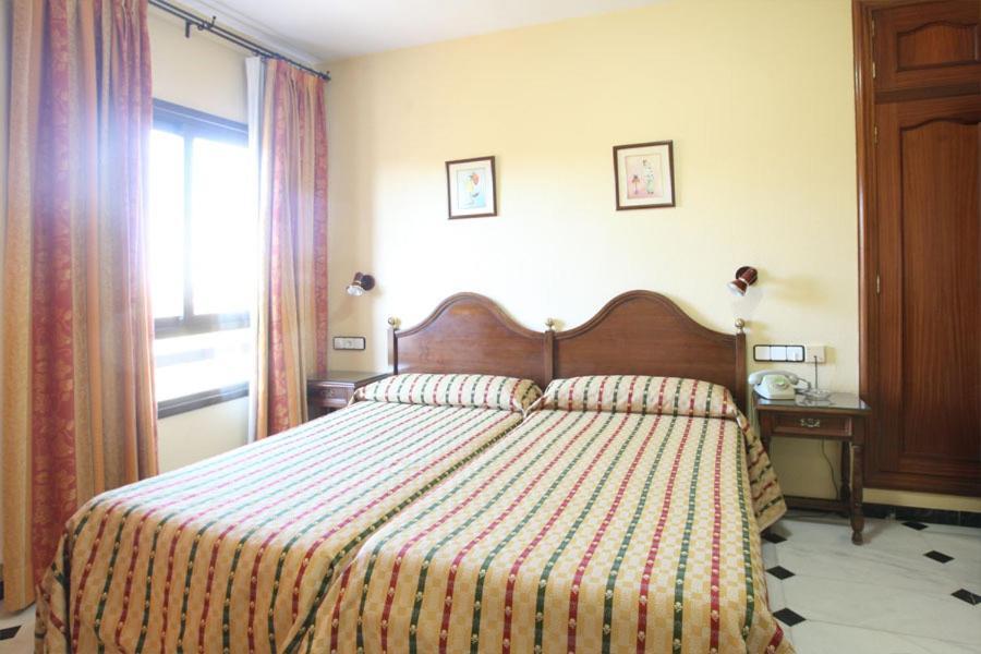 Triple Room,11834058:JPEG
