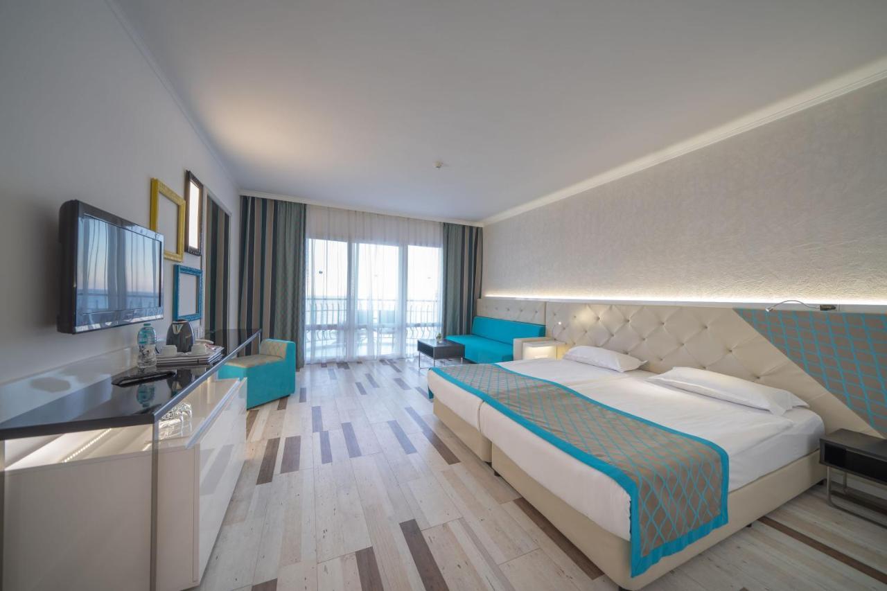 Double or Twin Room Side Sea View – Private Beach Access,1207341397:JPEG