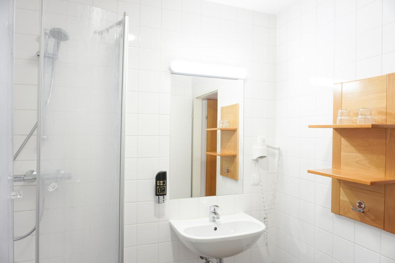 Triple Room,1204692682:JPEG