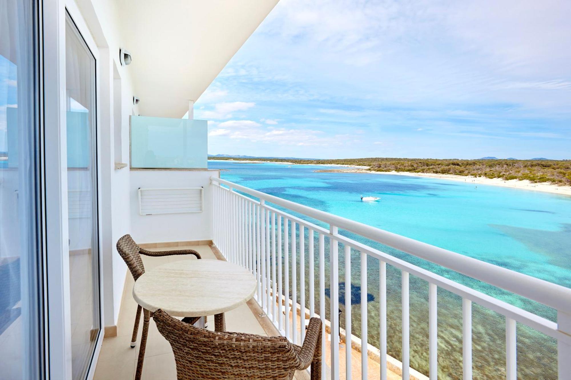 Suite Sea View,1604094108:JPEG