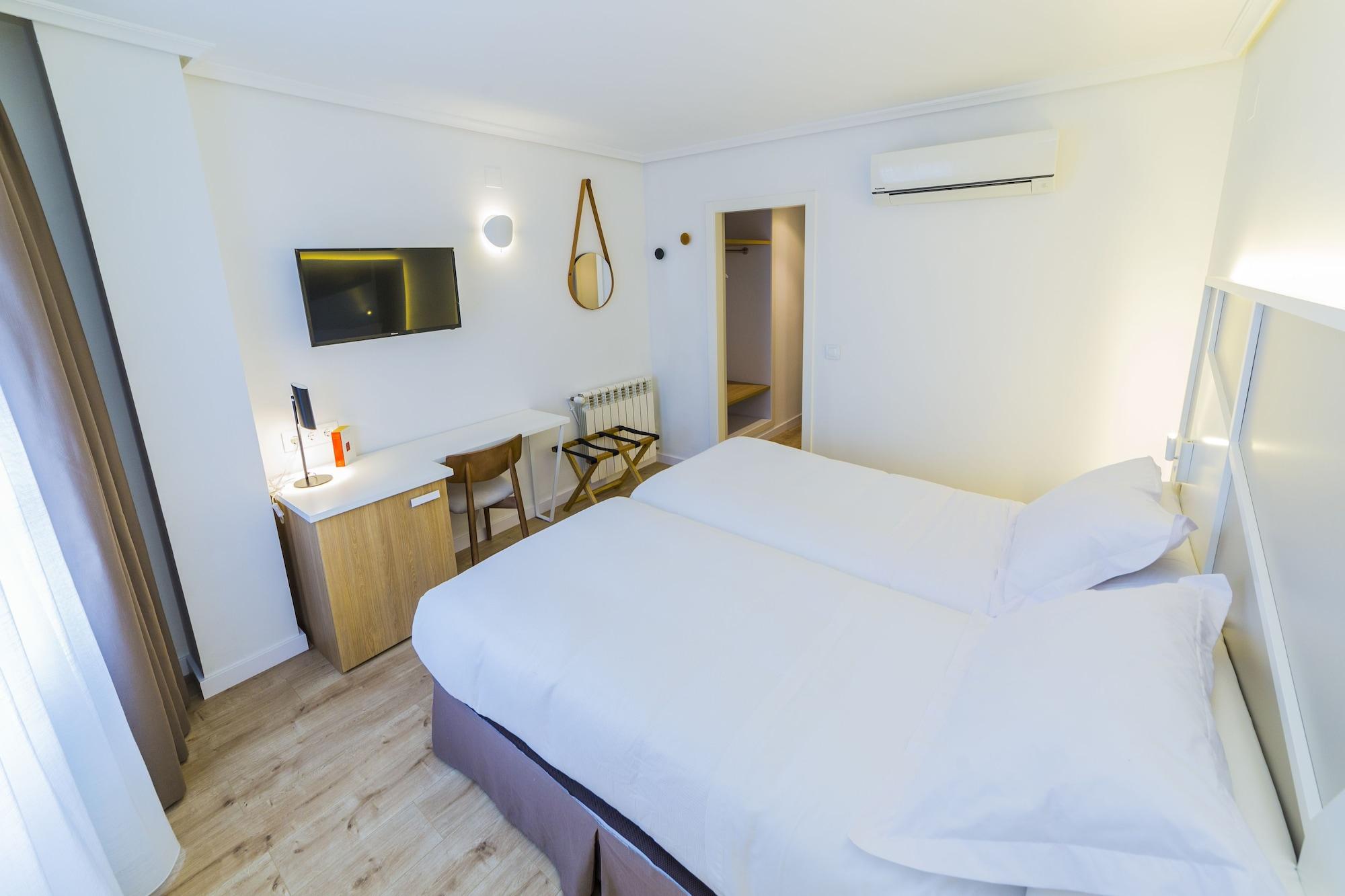 Double or Twin Room,1214717518:JPEG
