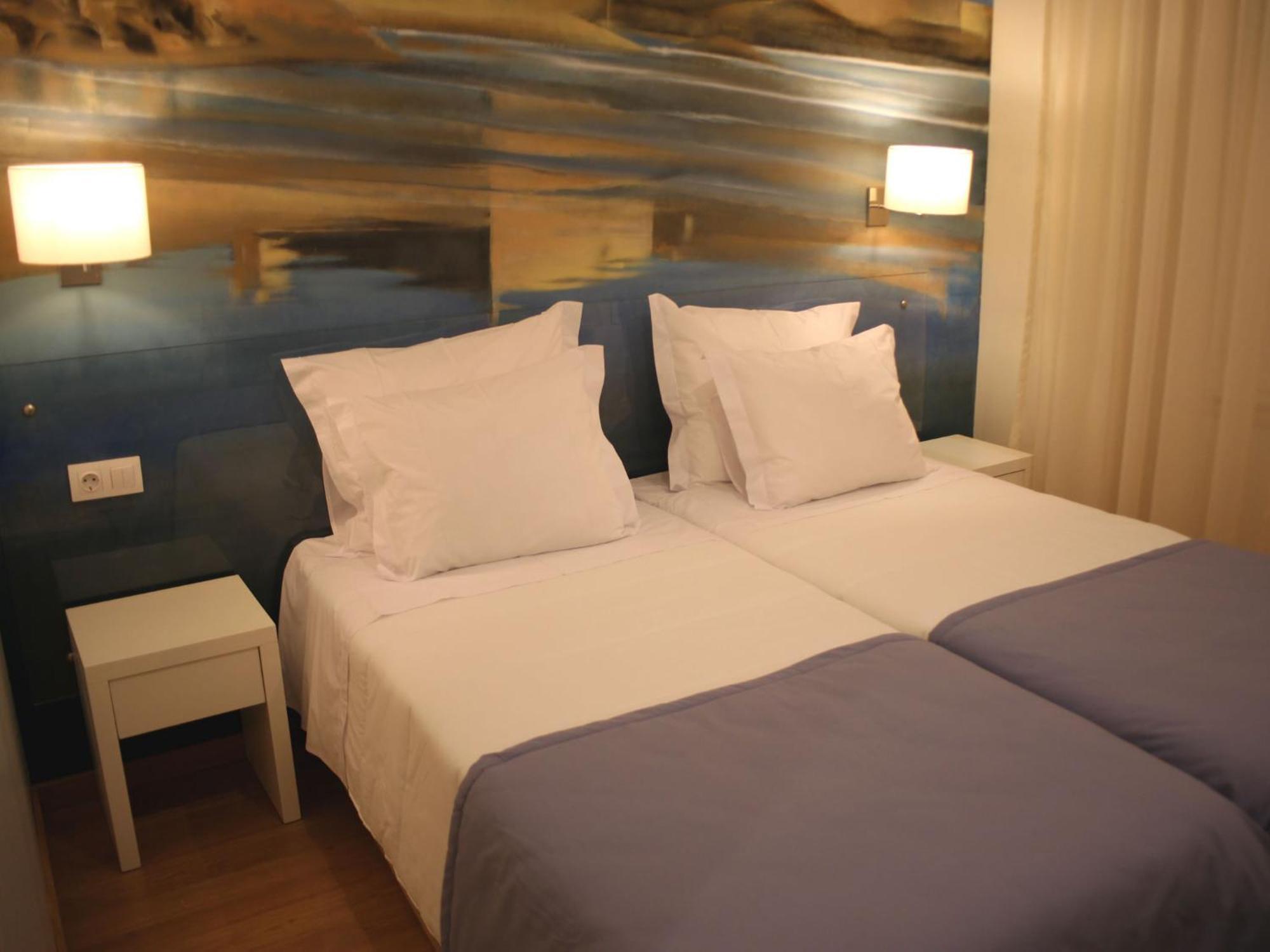 Twin Room,1215871408:JPEG