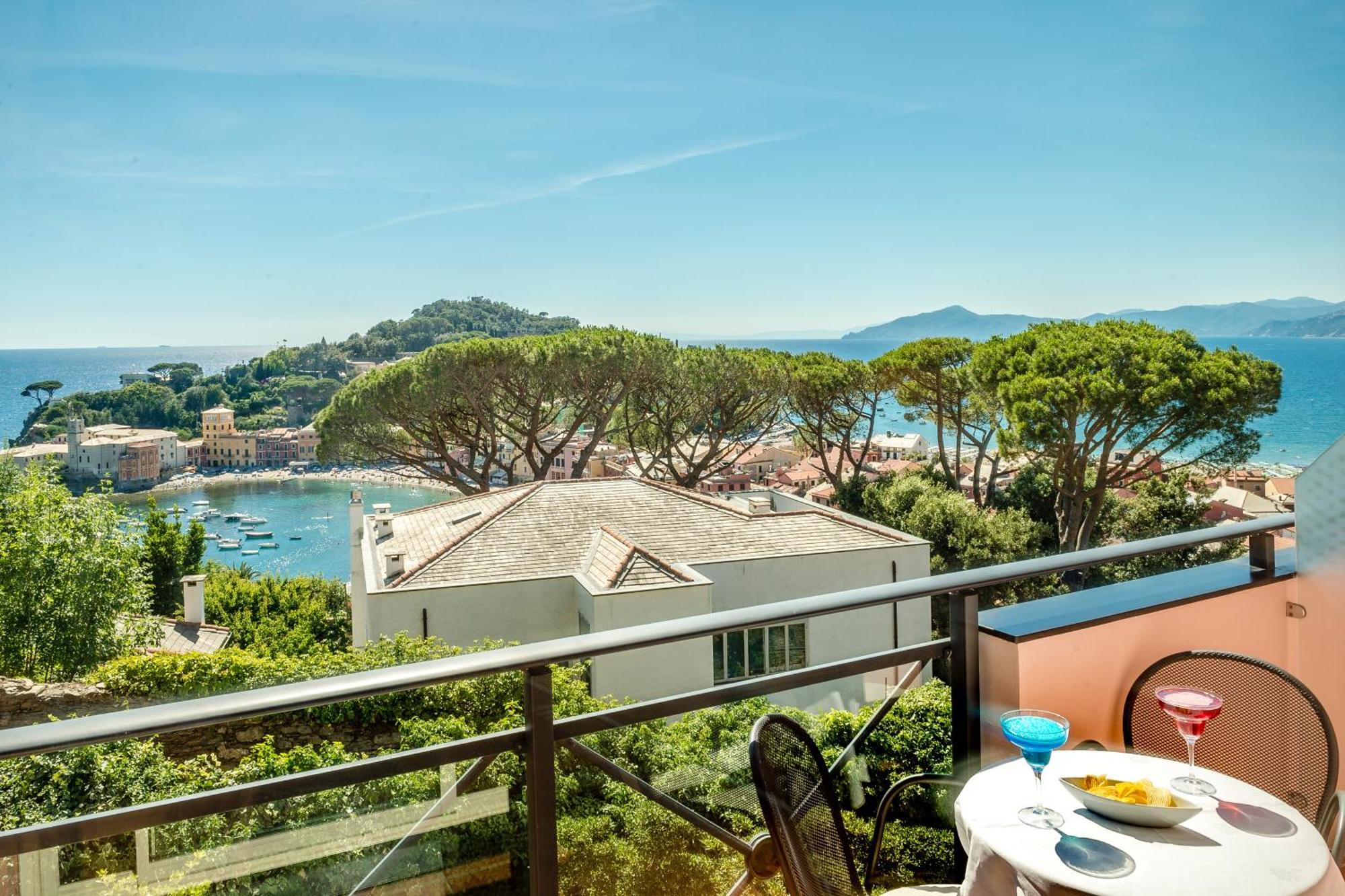 Superior Double or Twin Room with Balcony and Sea View,1215993562:JPEG