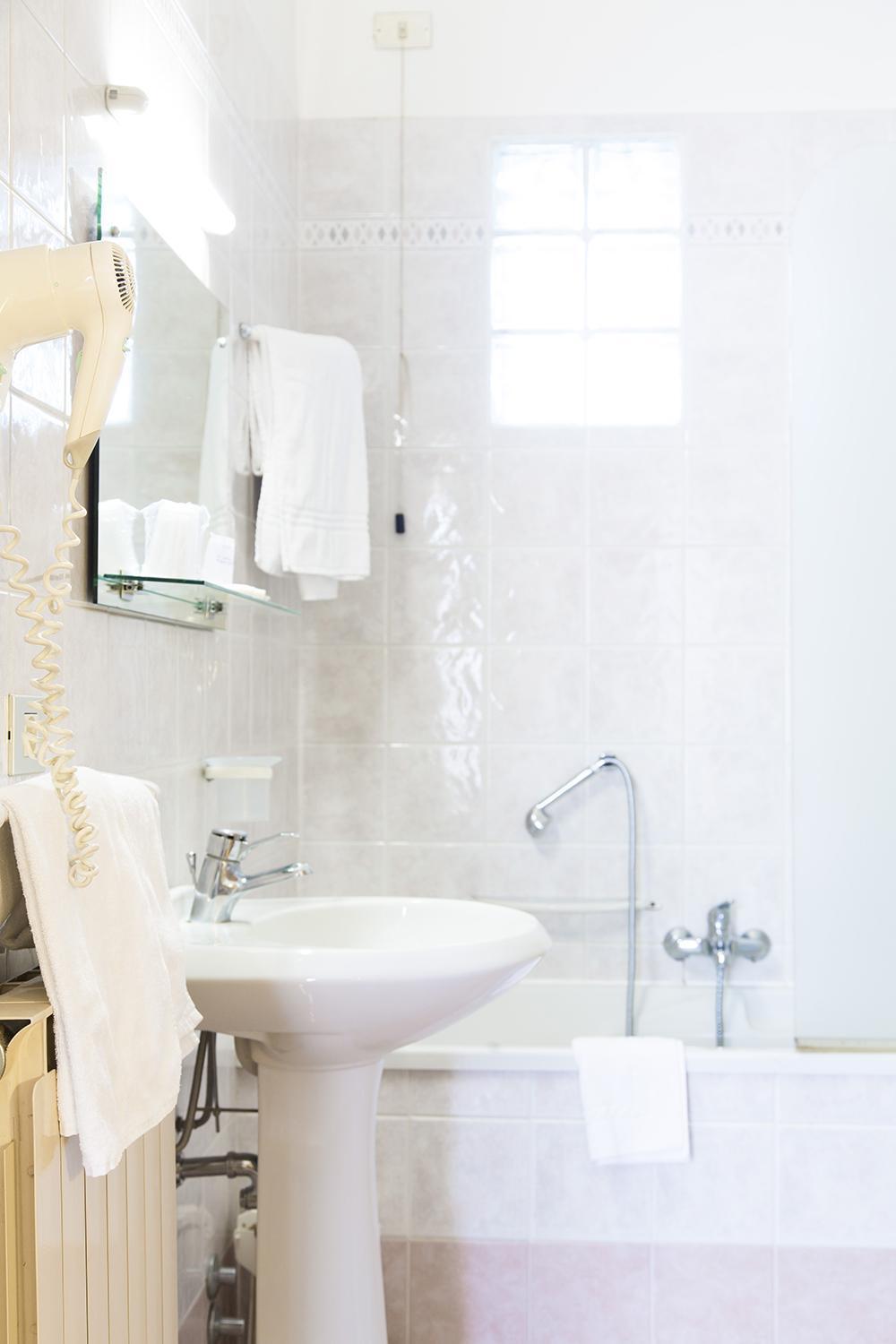 Double Room,1227590741:JPEG