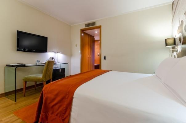 Budget Double Room,1433399611:JPEG