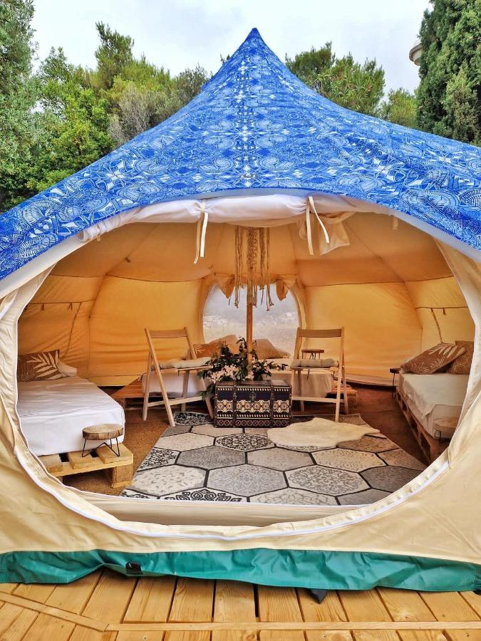 Tent,1237593427:JPEG