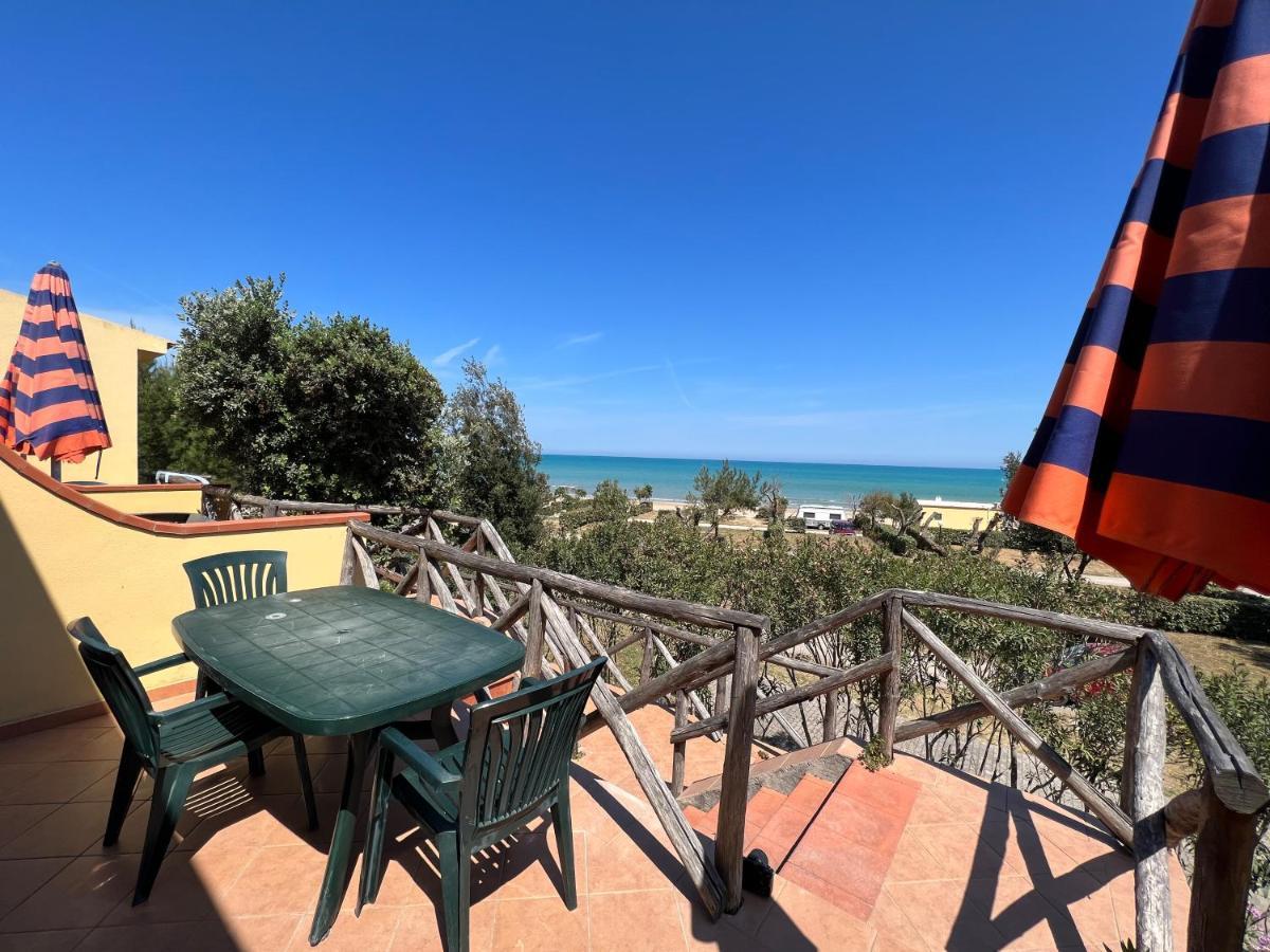 Bungalow Beach Front,1257284287:JPEG
