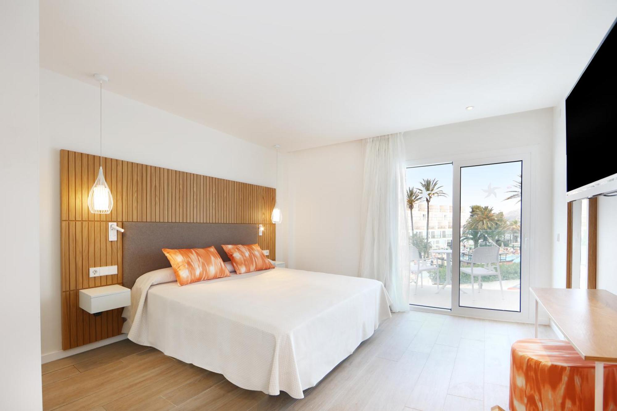 Twin Room,1207457896:JPEG