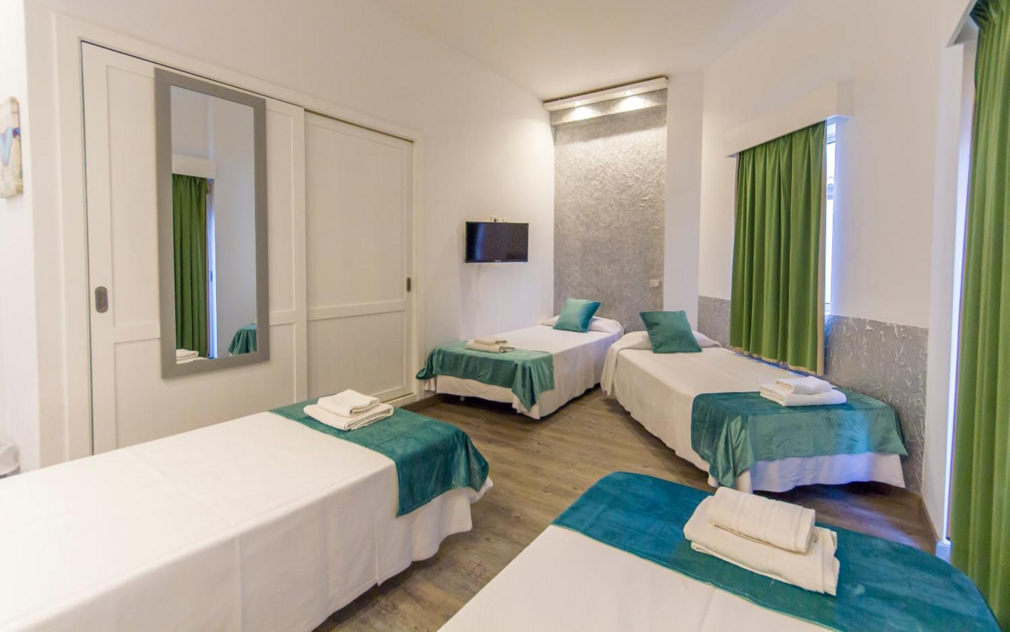 Quadruple Room,1272424792:JPEG