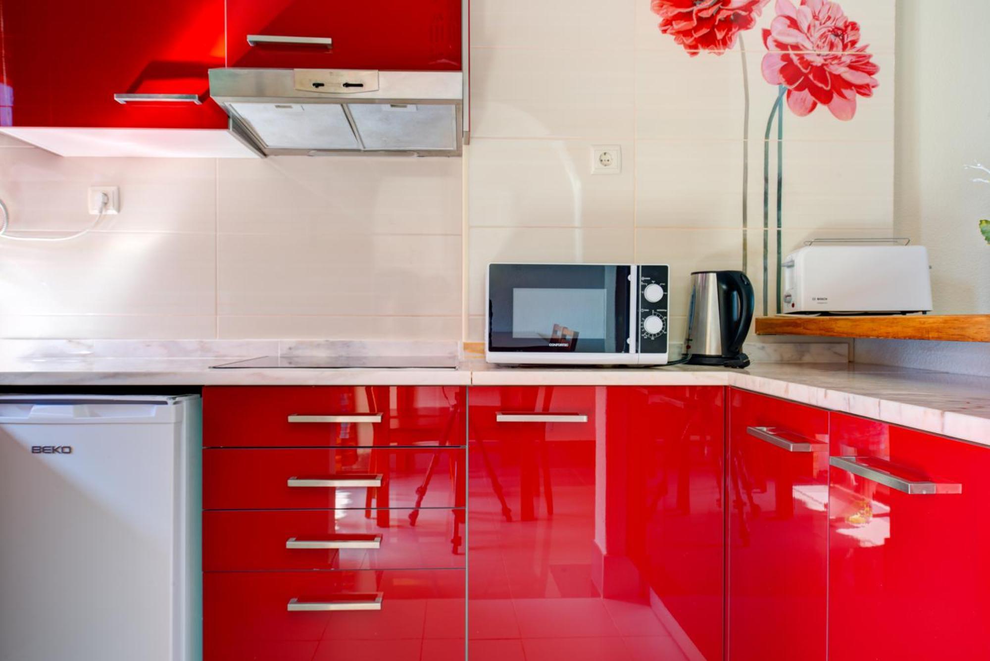 Superior One-Bedroom Apartment