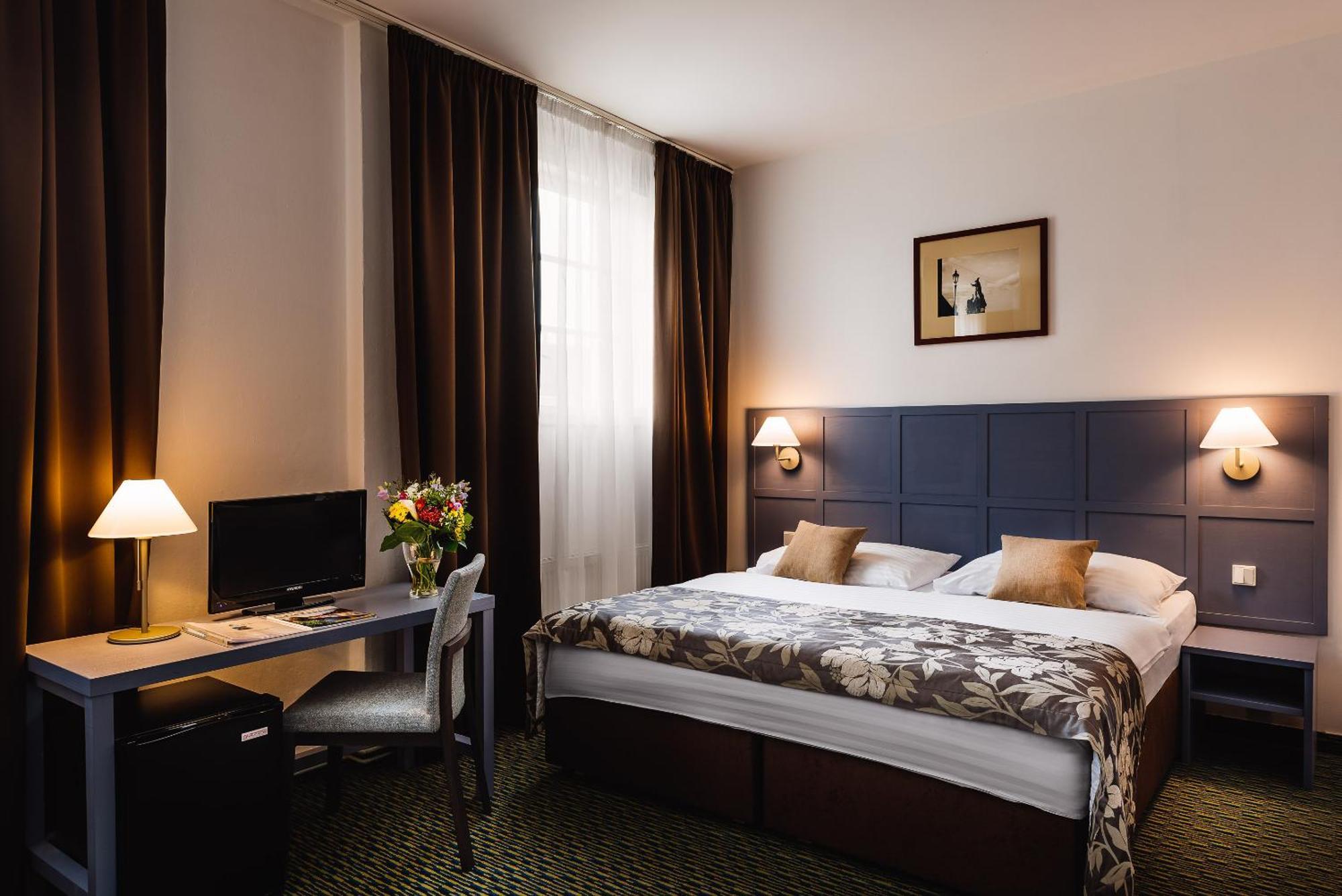 Superior Triple Room,1274913277:JPEG