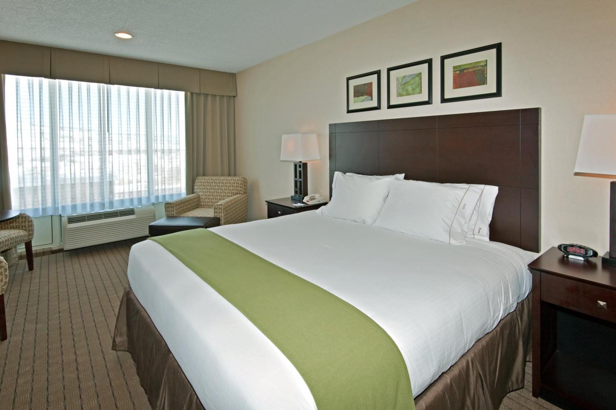 Standard King Room