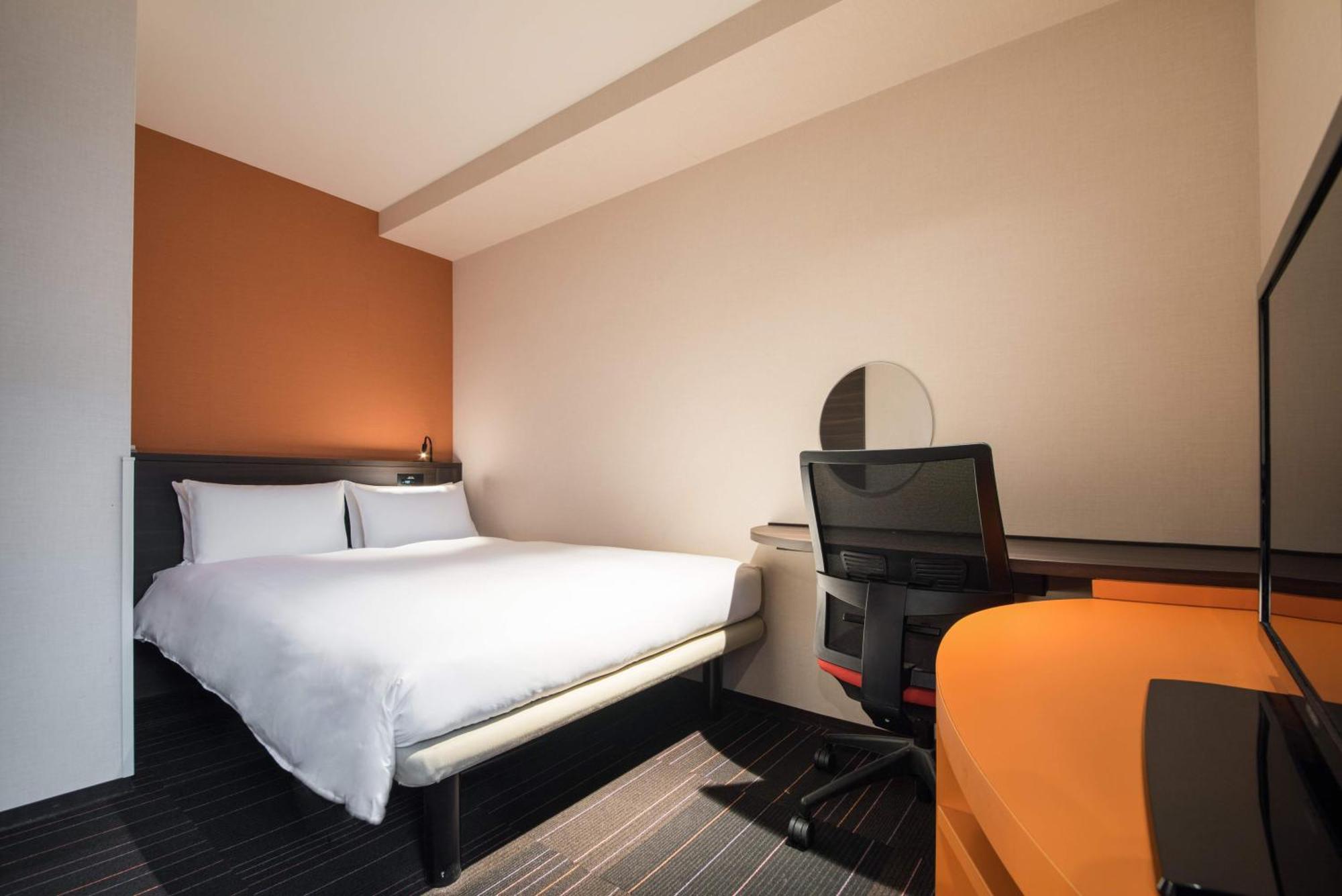 Modern Standard Double Room - Non-Smoking,707291680:JPEG