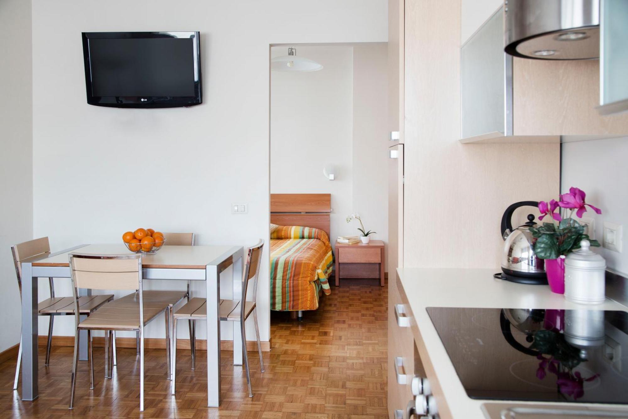 One-Bedroom Apartment Annex,1279631839:JPEG