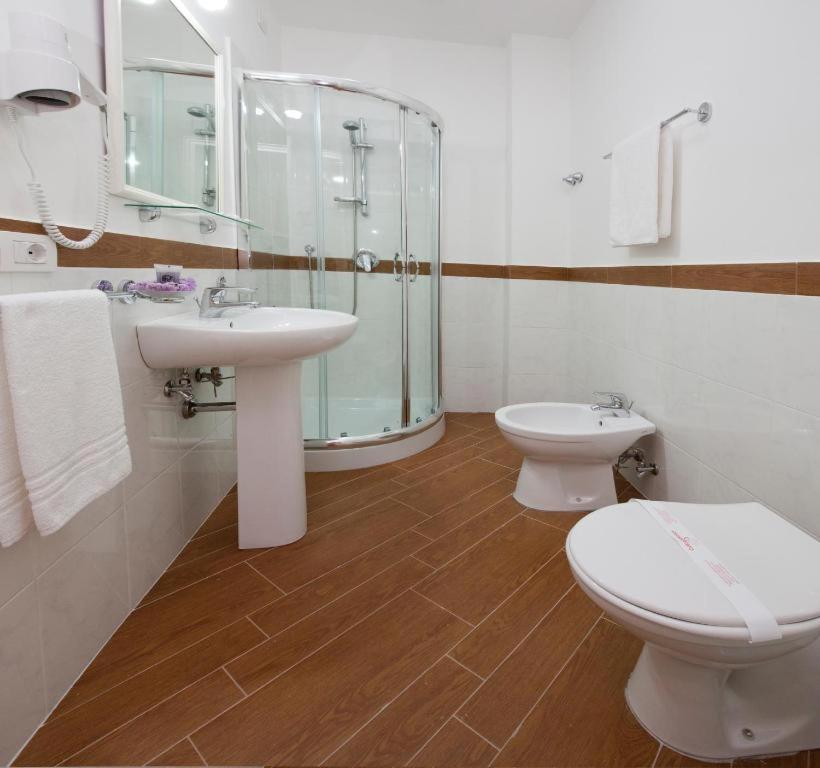 Standard Double or Twin Room,1580177997:JPEG