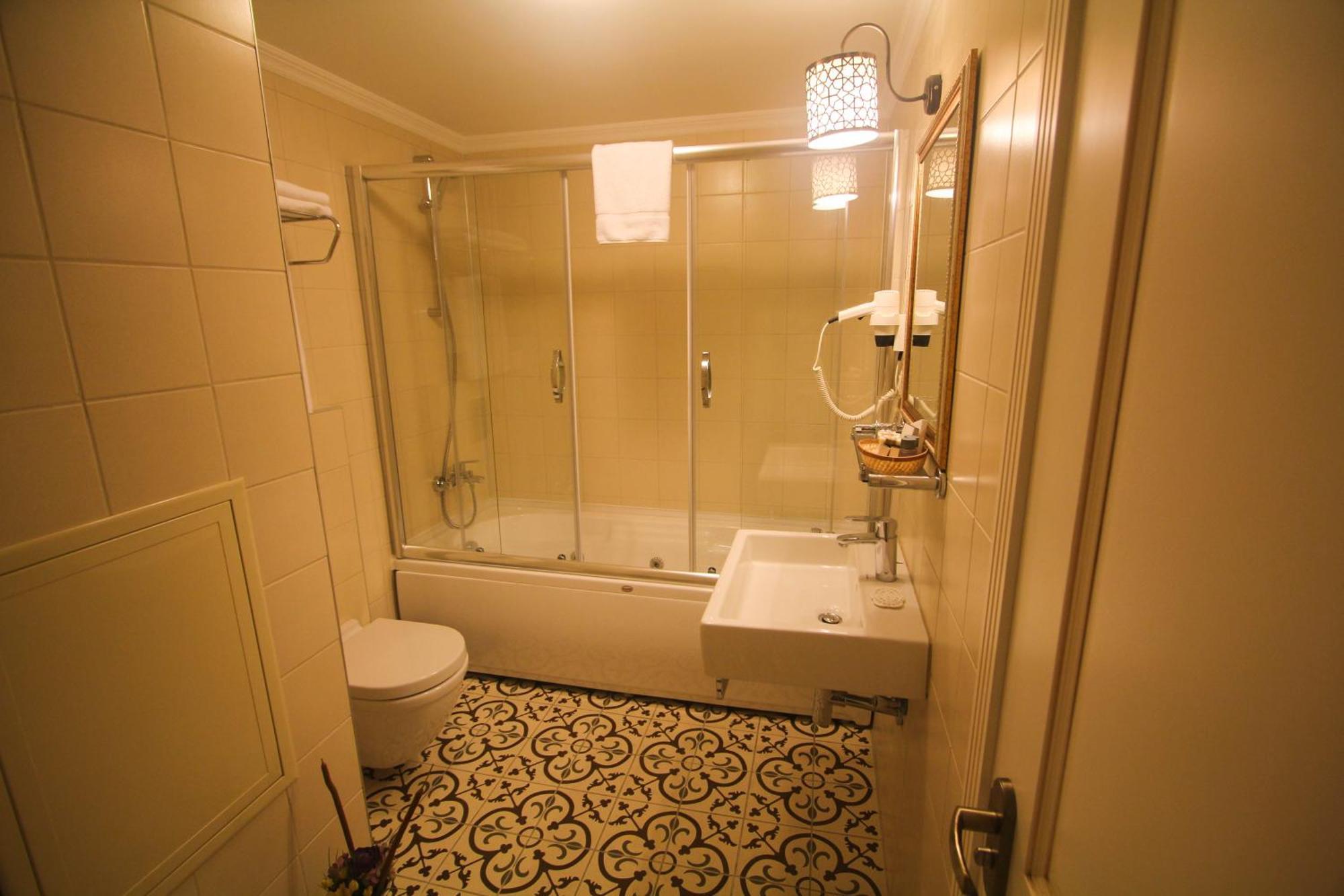 Deluxe Double or Twin Room,1447751704:JPEG