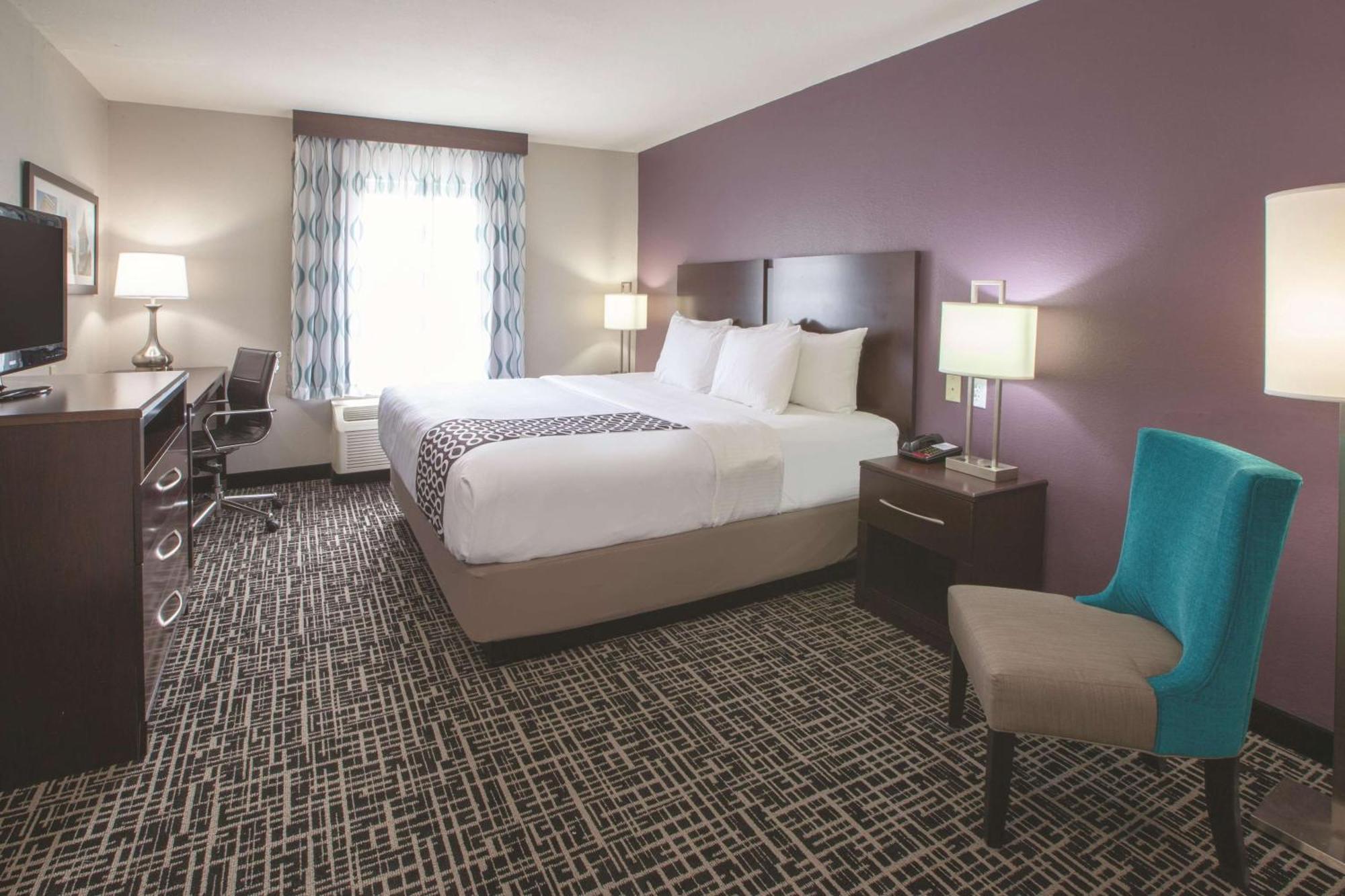 Executive King Room - Non-Smoking,1282880860:JPEG