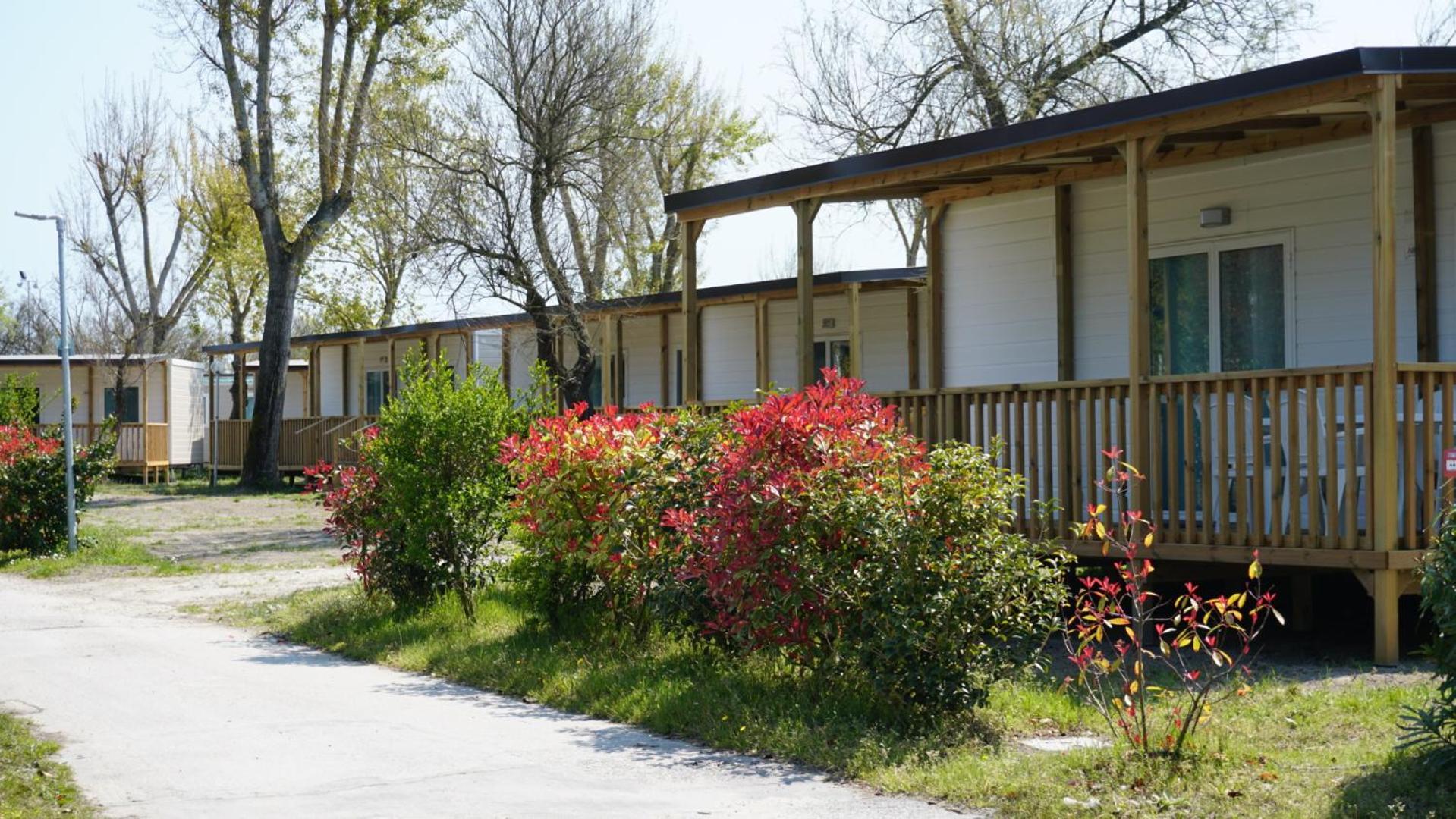 Superior Mobile Home,1765589445:JPEG