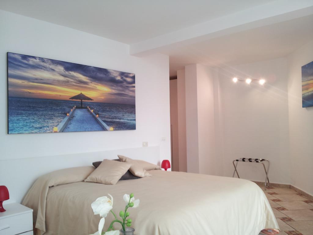 Double Room,244471129:JPEG