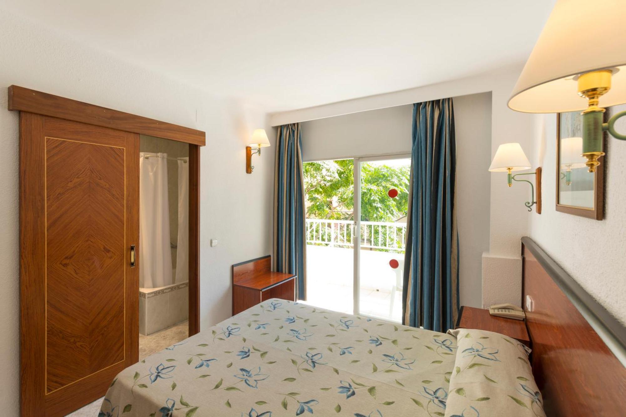 Single Room,1306769575:JPEG