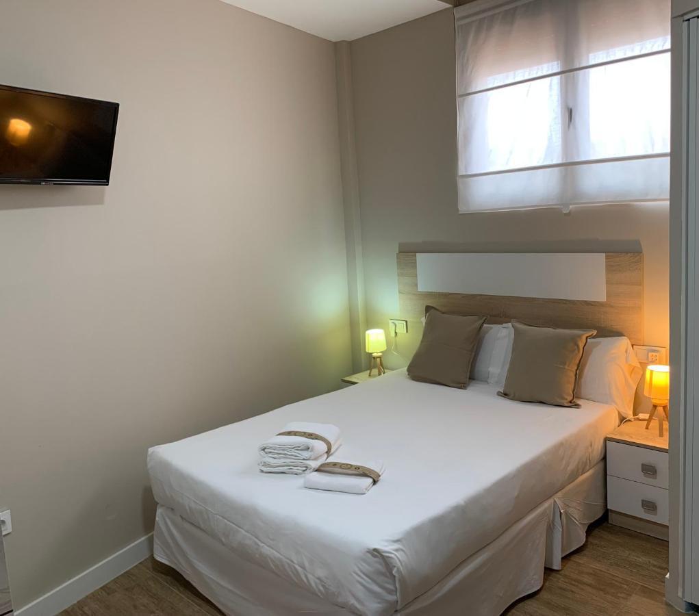 Small Double Room,1310320441:JPEG