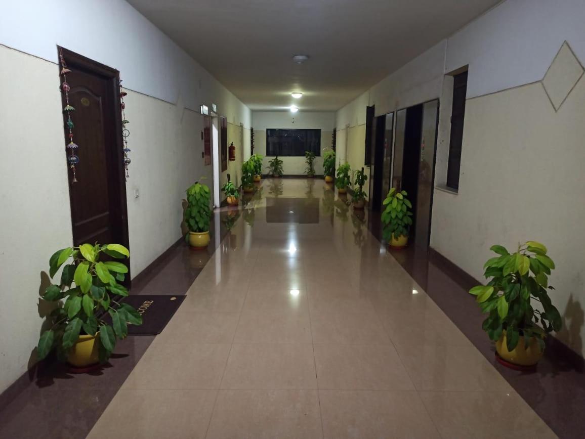 Three-Bedroom Apartment,1324283995:JPEG