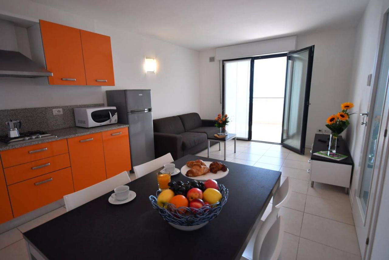 Two-Bedroom Apartment,1345404791:JPEG