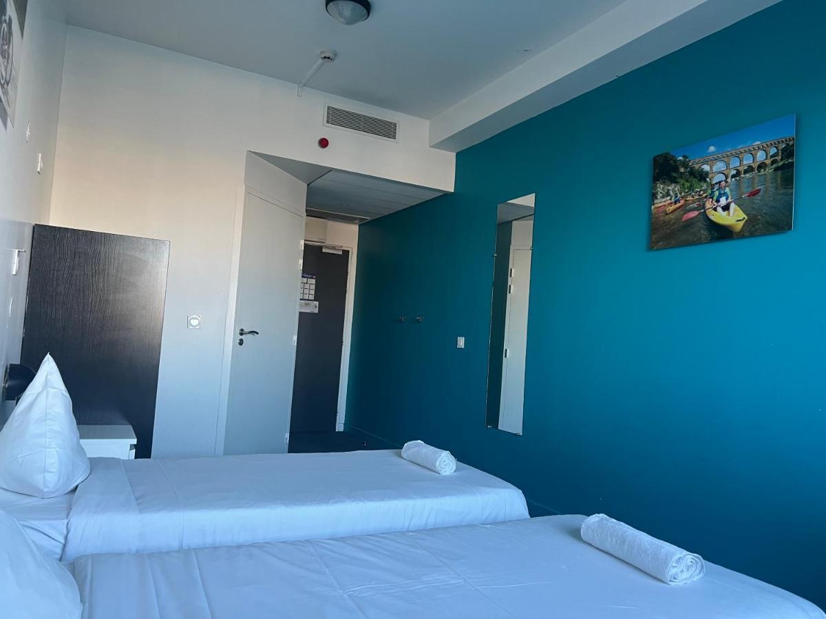 Twin Room,1355066663:JPEG