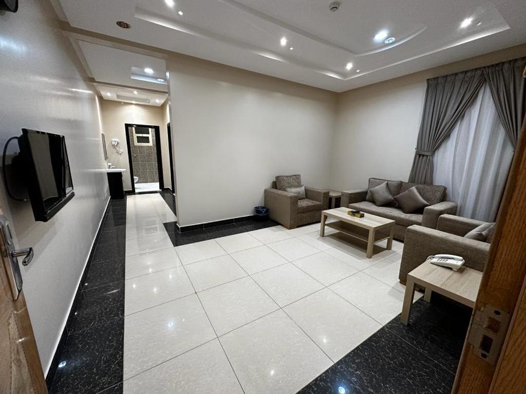 Two-Bedroom Apartment,1361915831:JPEG