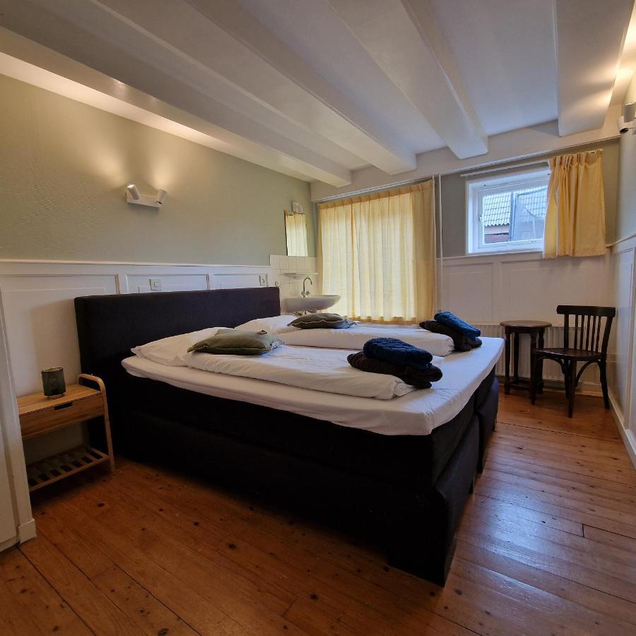 Double Room,1505810587:JPEG