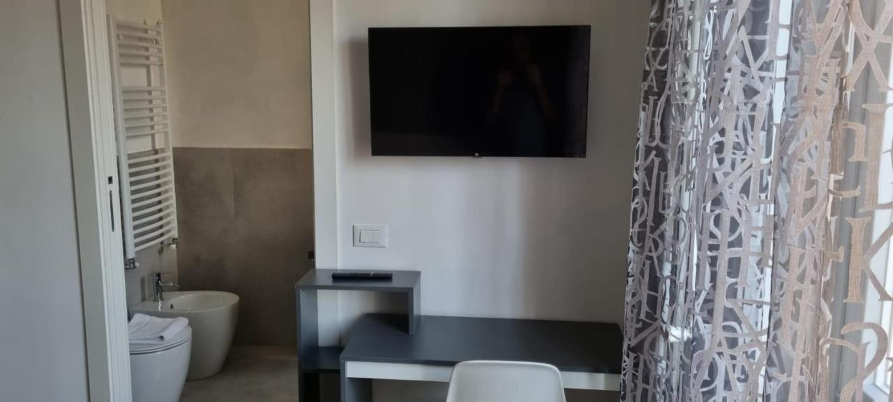 Double Room,1367319950:JPEG