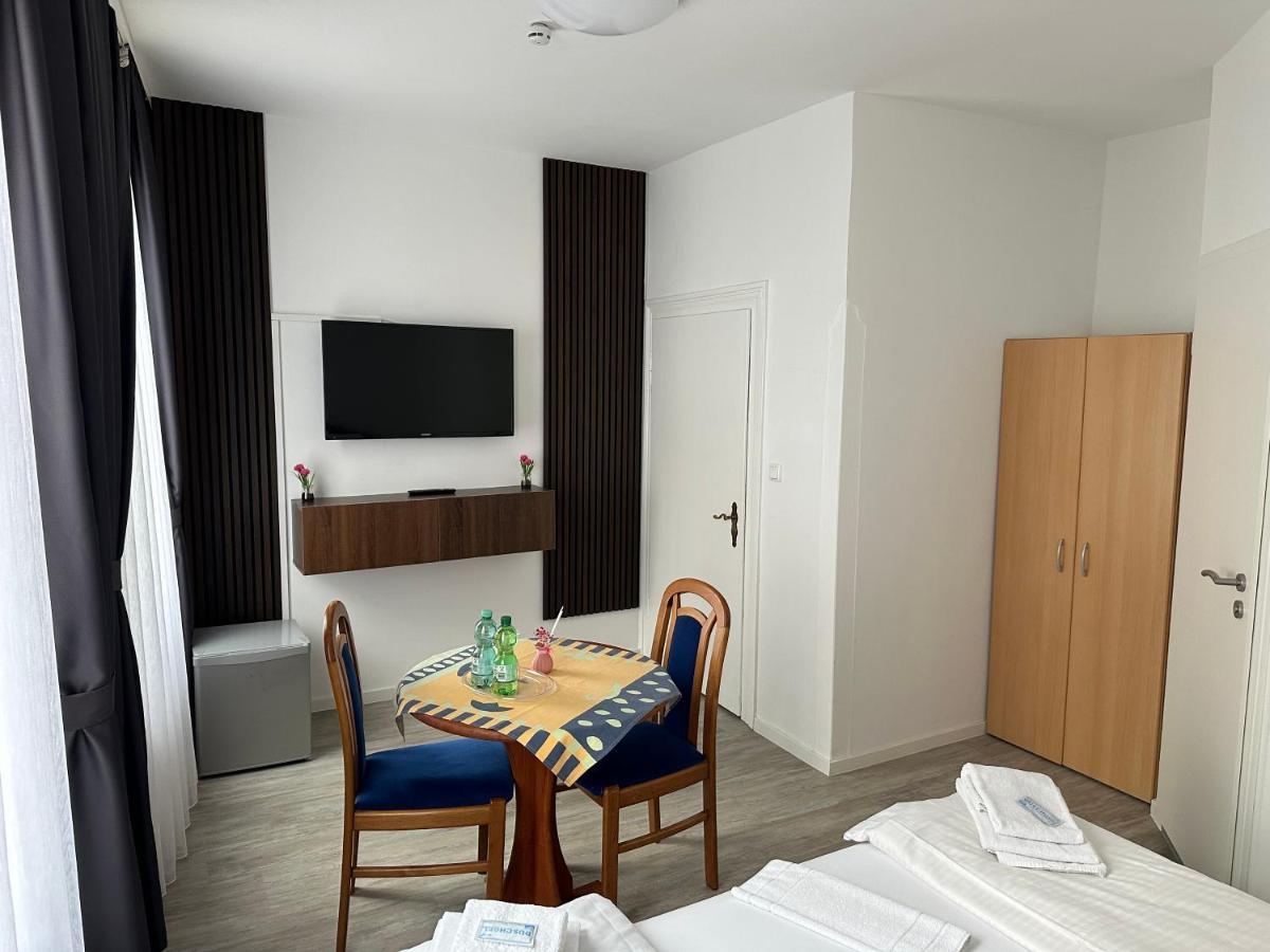Economy Double Room 4,1378880732:JPEG