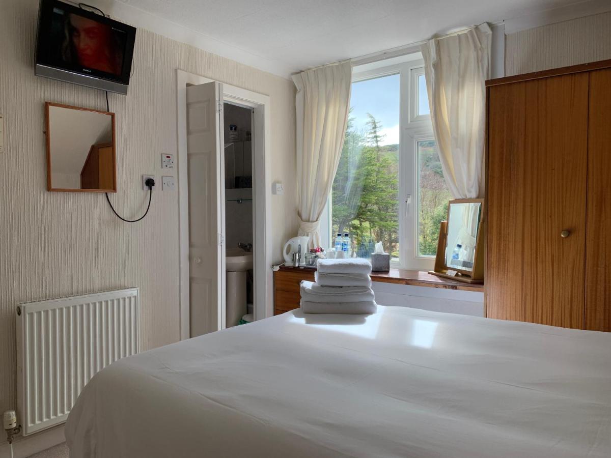Standard Double Room,1396037108:JPEG